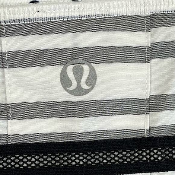 Lululemon Skirts Womens 32" White Black Run Pace Setter Skorts Ruffled Tennis - Picture 7 of 12